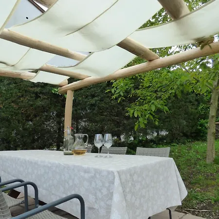 Holiday home Badacsonyi Preshaz *