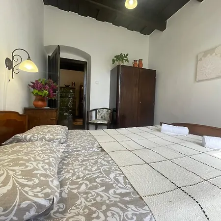 Badacsonyi Preshaz בדקסוניטומאי