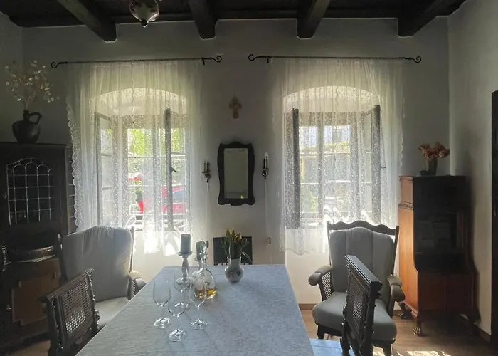 Badacsonyi Preshaz * Badacsonytomaj