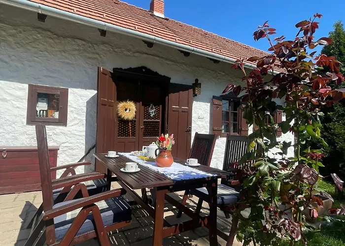 Badacsonyi Preshaz בית נופש